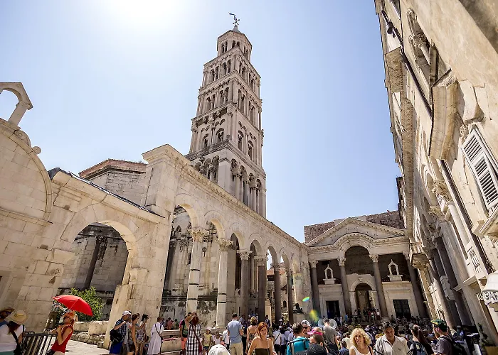 לינה וארוחת בוקר Bella Notte Di 4*