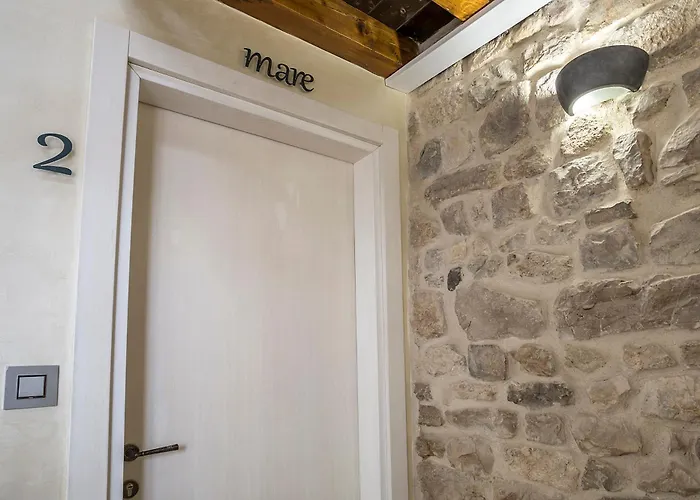 Bella Notte Di לינה וארוחת בוקר ספליט